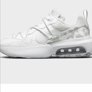White Air Max Viva Size 5.5